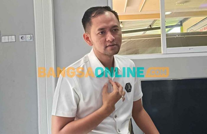 Polemik Perjalanan Dinas dan AKD di DPRD Kota Kediri Berlanjut Polemik Perjalanan Dinas dan AKD di DPRD Kota Kediri Berlanjut