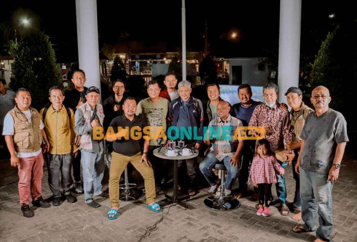 Bupati Gresik Berharap Lahan Eks Tambang BUMN Bisa Dimanfaatkan untuk Sumber PAD Bupati Gresik Berharap Lahan Eks Tambang BUMN Bisa Dimanfaatkan untuk Sumber PAD