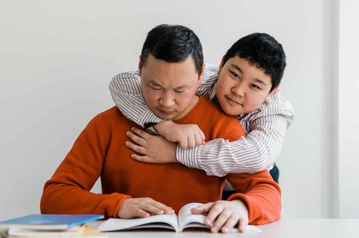 Terlambat Masuk Kantor Gara-gara Gerakan Ambil Rapor Anak ke Sekolah Ternyata ada Dispensasinya