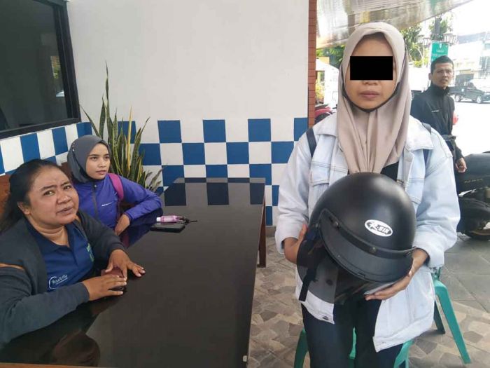 Diteriaki Barang Bawaan Jatuh, Motor Remaja di Kota Madiun Raib Dicuri Diteriaki Barang Bawaan Jatuh, Motor Remaja di Kota Madiun Raib Dicuri