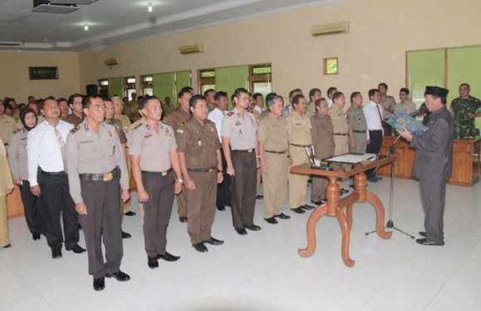 Kukuhkan Tim Satgas Saber Pungli Tuban, Ini Pesan Bupati Fathul Huda Kukuhkan Tim Satgas Saber Pungli Tuban, Ini Pesan Bupati Fathul Huda
