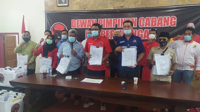 Ipuk – Sugirah Menang dalam Hasil Penghitungan Internal PDIP Ipuk – Sugirah Menang dalam Hasil Penghitungan Internal PDIP