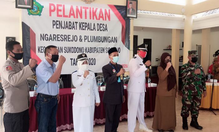 Sertijab, ​Camat Sukodono Lantik Kepala Desa Ngaresrejo dan Plumbungan