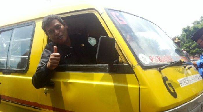 DPRD Kota Kediri Anggap Angkutan Gratis Untuk Pelajar Buang-Buang Anggaran DPRD Kota Kediri Anggap Angkutan Gratis Untuk Pelajar Buang-Buang Anggaran