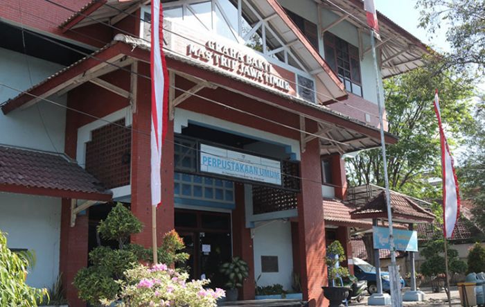 PPKM Darurat, Perpustakaan Umum Kota Kediri Tutup, Pelayanan Beralih ke Online PPKM Darurat, Perpustakaan Umum Kota Kediri Tutup, Pelayanan Beralih ke Online