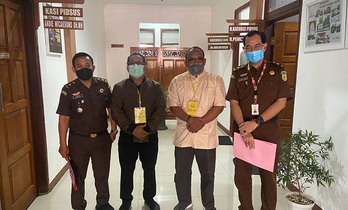 Kejari Nganjuk Eksekusi Camat Berbek dan Camat Tanjunganom