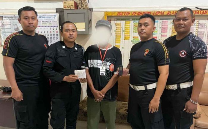 Lapas Pamekasan Gagalkan Penyelundupan HP Lapas Pamekasan Gagalkan Penyelundupan HP