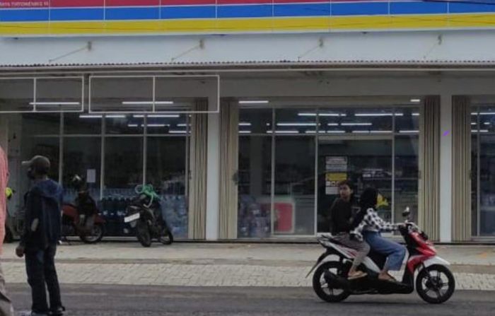 Pedagang Lokal di Desa Bendungan Jati Resah dengan Berdirinya Minimarket Modern Pedagang Lokal di Desa Bendungan Jati Resah dengan Berdirinya Minimarket Modern