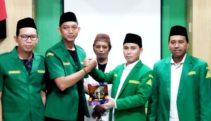 Gus Barra Terima Kunjungan Kerja dari GP Ansor Kabupaten Banjar Kalimantan Selatan Gus Barra Terima Kunjungan Kerja dari GP Ansor Kabupaten Banjar Kalimantan Selatan