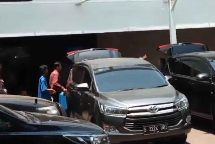 KPK Temukan Belasan Senjata Api di Rumah Mentan Syahrul KPK Temukan Belasan Senjata Api di Rumah Mentan Syahrul