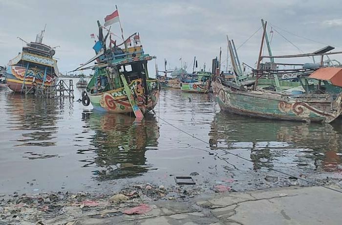 Curah Hujan Tinggi, BPBD Lamongan Imbau Nelayan Waspada Curah Hujan Tinggi, BPBD Lamongan Imbau Nelayan Waspada