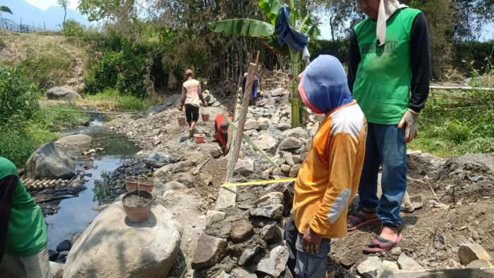 Dukung Kelancaran Air untuk Pertanian, Pemkab Pasuruan Benahi Ratusan Irigasi Dukung Kelancaran Air untuk Pertanian, Pemkab Pasuruan Benahi Ratusan Irigasi