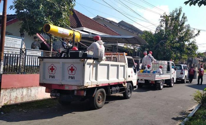 PMI Jember Intensifkan Penyemprotan Disenfektan di Tempat Rentan Penularan Covid-19