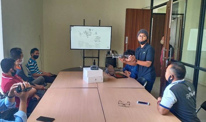 ​Dispertabun Kabupaten Kediri Gelar Pelatihan Operasional Drone untuk Pemetaan Lahan Pertanian