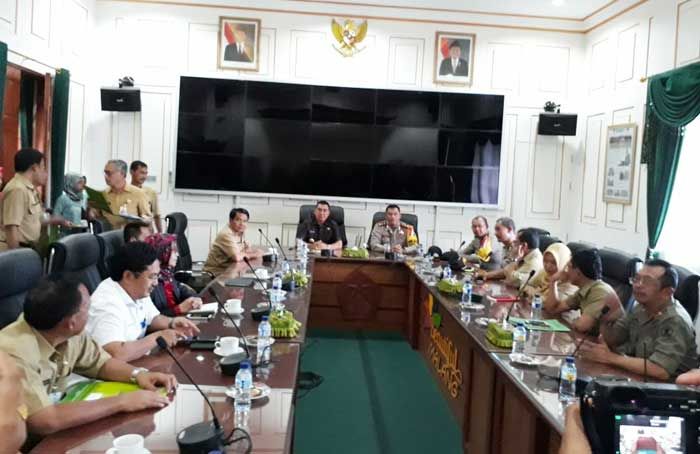 Pemkot Malang Hibahkan Rp 9,4 Miliar untuk Amankan Pilwali 2018 Pemkot Malang Hibahkan Rp 9,4 Miliar untuk Amankan Pilwali 2018