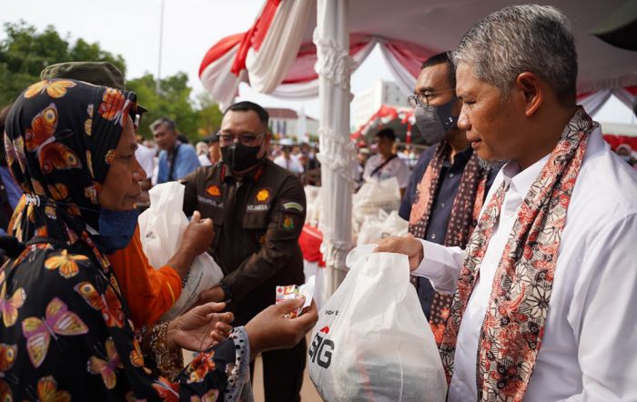 Gelar Pasar Murah, 5.000 Paket Sembako yang Disiapkan SIG Habis Terjual