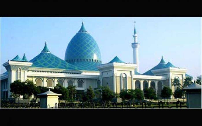 Pemprov Jatim Dukung Masjid Akbar Surabaya Kembangkan Fungsi Pendidikan Pemprov Jatim Dukung Masjid Akbar Surabaya Kembangkan Fungsi Pendidikan