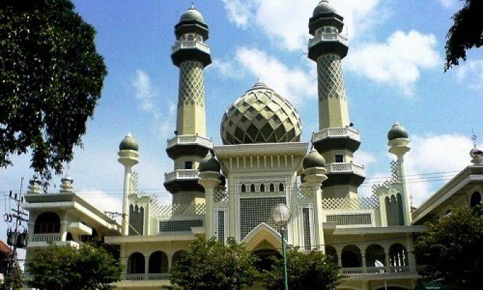Bertetangga, Masjid Jami Bertetangga, Masjid Jami
