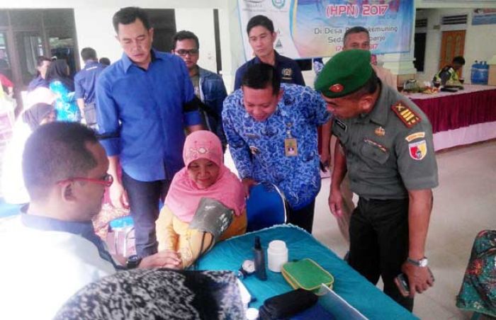 Peringati HPN 2017, PWI Sidoarjo Gelar Baksos untuk Warga Pesisir