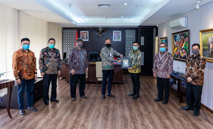 Penyelesaian Proyek TPPI Tuban Didukung Penuh Menteri Perindustrian Penyelesaian Proyek TPPI Tuban Didukung Penuh Menteri Perindustrian