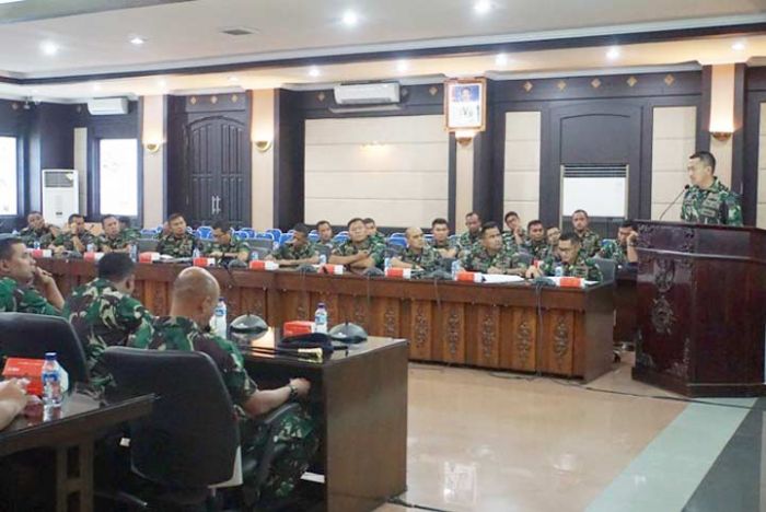 Koarmada II Gelar Forum Komunikasi Komandan KRI