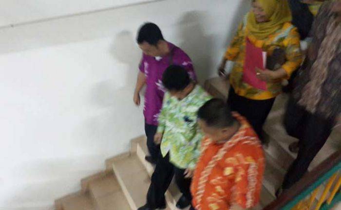 Usai Diperiksa Selama 5 Jam, Kejari Tahan Dirut PDAM Sidoarjo 