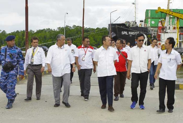 Kementerian BUMN Tinjau Kesiapan Logistik Semen Harga Terjangkau di Papua Kementerian BUMN Tinjau Kesiapan Logistik Semen Harga Terjangkau di Papua