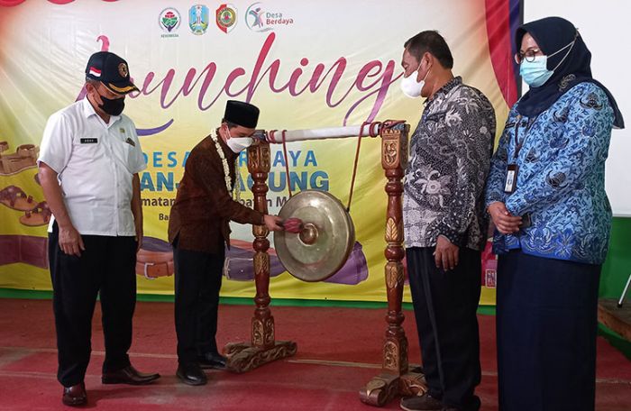 Banjaragung Ditetapkan Sebagai Desa Berdaya, Wabup Mojokerto Berharap Kesejahteraan Warga Meningkat Banjaragung Ditetapkan Sebagai Desa Berdaya, Wabup Mojokerto Berharap Kesejahteraan Warga Meningkat