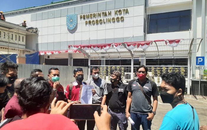 Berencana Bangun RSUD Baru Saat Pandemi, Wali Kota Habib Hadi Disomasi Puluhan LSM Berencana Bangun RSUD Baru Saat Pandemi, Wali Kota Habib Hadi Disomasi Puluhan LSM