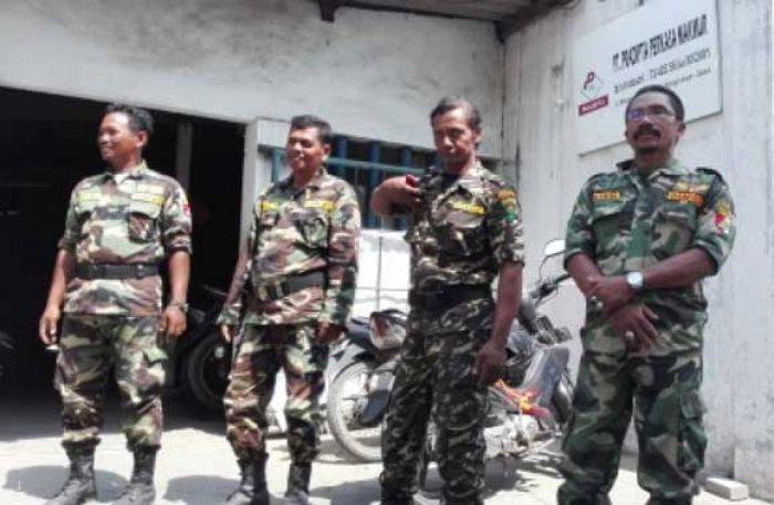 Misteri Gus Zakki, Orang yang Perintah Banser jaga Pabrik Sandal Berlafadz Allah Misteri Gus Zakki, Orang yang Perintah Banser jaga Pabrik Sandal Berlafadz Allah