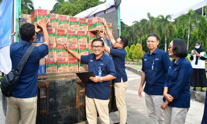 Petrokimia Gresik Group Bersama Satgas Bencana Nasional Jatim Kembali Kirim Bantuan ke Bawean Petrokimia Gresik Group Bersama Satgas Bencana Nasional Jatim Kembali Kirim Bantuan ke Bawean