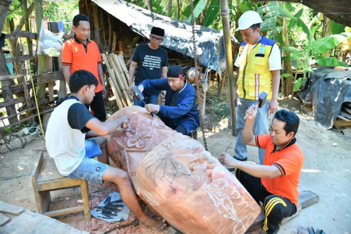 Terus Pantau Pembangunan Monumen Tugu Keris, Bupati Sumenep: Punya Nilai Penting