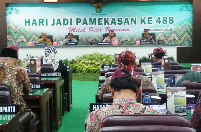 DPRD Ngemoddih Are Deddinah Kabupaten Pamekasan SE Kapeng 488 Taon 2018 DPRD Ngemoddih Are Deddinah Kabupaten Pamekasan SE Kapeng 488 Taon 2018