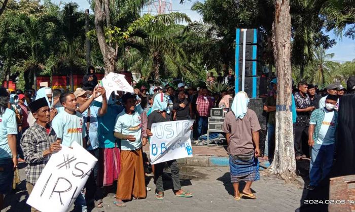 Aksi Tolak Pj Bupati Sampang yang Digelar Relawan Prabowo-Gibran Ternyata tak Kantongi Izin Aksi Tolak Pj Bupati Sampang yang Digelar Relawan Prabowo-Gibran Ternyata tak Kantongi Izin