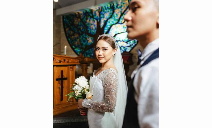 Unggah Foto Pernikahan, Penggemar Sisca Saras Bertanya-tanya Unggah Foto Pernikahan, Penggemar Sisca Saras Bertanya-tanya