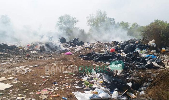 Tiap Hari Sampah dari Tunjungan Plaza Surabaya Sebanyak 2 Truk Dikirim ke Bangkalan Tiap Hari Sampah dari Tunjungan Plaza Surabaya Sebanyak 2 Truk Dikirim ke Bangkalan