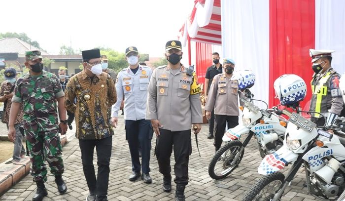 Pimpin Apel Operasi Ketupat Semeru 2022, Bupati Sidoarjo: Perayaan Lebaran Bagian Tradisi Masyarakat Pimpin Apel Operasi Ketupat Semeru 2022, Bupati Sidoarjo: Perayaan Lebaran Bagian Tradisi Masyarakat