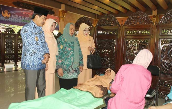 HUT ke-17, Dharma Wanita Persatuan Sidoarjo Gelar Donor Darah HUT ke-17, Dharma Wanita Persatuan Sidoarjo Gelar Donor Darah