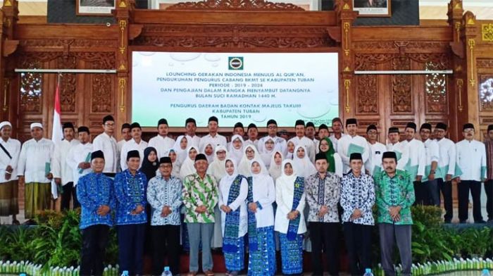 BKMT Tuban Launching Gerakan Indonesia Menulis Al Qur BKMT Tuban Launching Gerakan Indonesia Menulis Al Qur