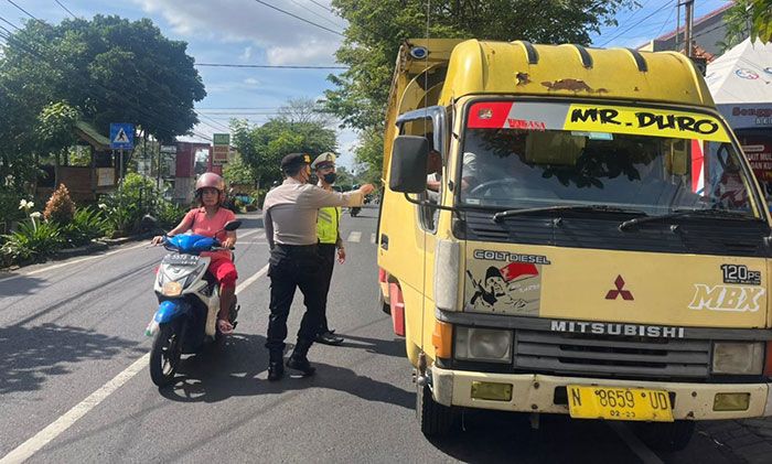 Polres Batu Perketat Lalu Lintas Mobil Ternak