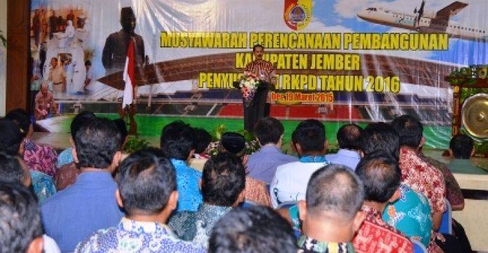 Pembangunan di Kabupaten Jember Positif Pembangunan di Kabupaten Jember Positif
