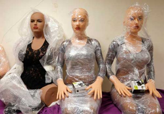 Telah Hadir, Robot yang Bisa Berontak saat Diperkosa, Mau? Telah Hadir, Robot yang Bisa Berontak saat Diperkosa, Mau?