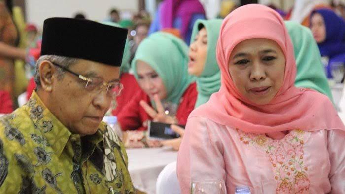 Doakan Kiai Said Aqil Sembuh dari Covid-19, Khofifah Ingatkan Tak Ada Manusia Kebal Doakan Kiai Said Aqil Sembuh dari Covid-19, Khofifah Ingatkan Tak Ada Manusia Kebal