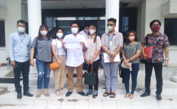 Lima Korban Penipuan Alkes hingga Miliaran Rupiah Kembali Datangi Polrestabes Surabaya Lima Korban Penipuan Alkes hingga Miliaran Rupiah Kembali Datangi Polrestabes Surabaya