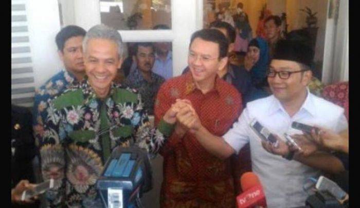Emil, Ahok, dan Ganjar Kumpul di Balai Kota DKI, Kompak Sindir Risma Soal Studi Banding Emil, Ahok, dan Ganjar Kumpul di Balai Kota DKI, Kompak Sindir Risma Soal Studi Banding