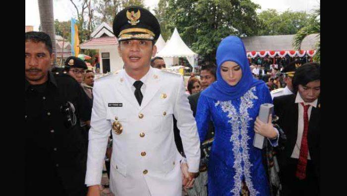 Pasha Ungu jadi Bahan Tertawaan saat Pimpin Apel Pagi, Arumi Bachsin Pilih jadi Ketua PKK Pasha Ungu jadi Bahan Tertawaan saat Pimpin Apel Pagi, Arumi Bachsin Pilih jadi Ketua PKK