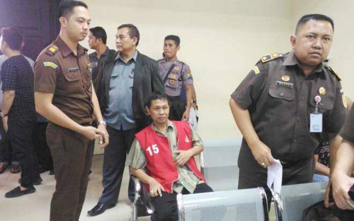 Melas, Sidang Kasus Korupsi PDAM Sidoarjo, Eks Dirut tak Didampingi Penasehat Hukum Melas, Sidang Kasus Korupsi PDAM Sidoarjo, Eks Dirut tak Didampingi Penasehat Hukum