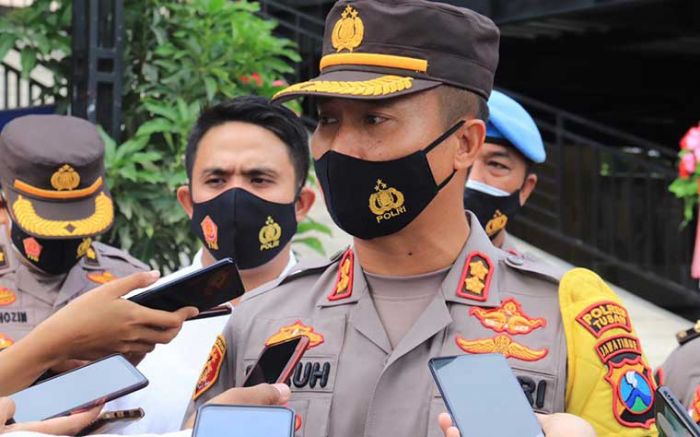 Penangkapan Terduga Teroris di Rengel, Kapolres Tuban Imbau Masyarakat Tenang Penangkapan Terduga Teroris di Rengel, Kapolres Tuban Imbau Masyarakat Tenang