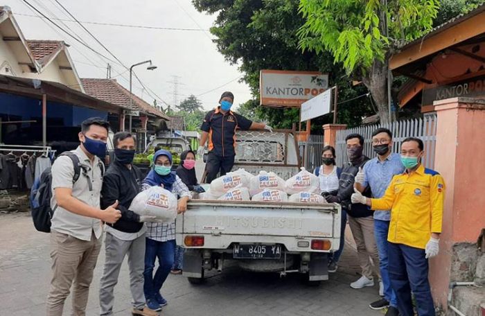 Peduli Covid-19, Agen Brilink dan BRI Cabang Pasuruan Bagikan Sembako