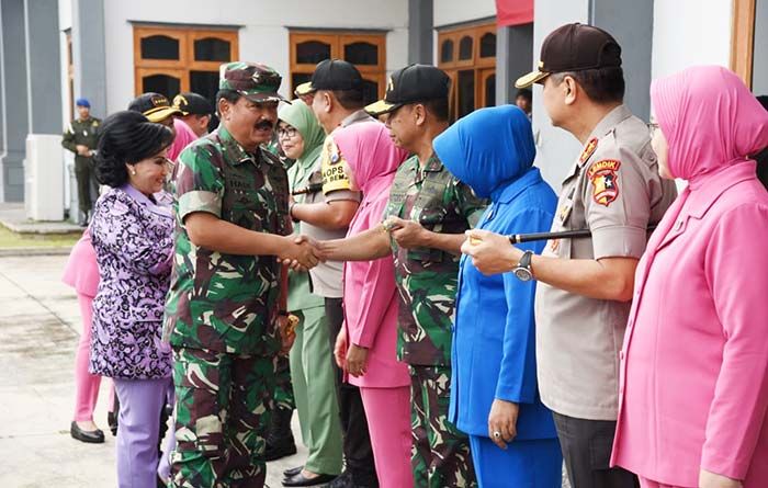 Pangkoarmada II Sambut Panglima TNI Jelang Pembukaan Latsitardanus XXXIX 2019